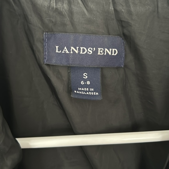 Lands' End Black Quilted Jacket Size Smalll 6-8 snap button down pockets - Picture 3 of 7